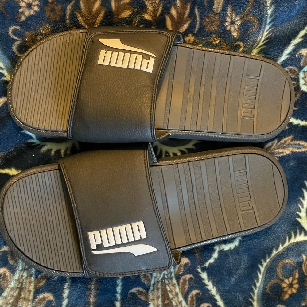 Puma size 8 slides